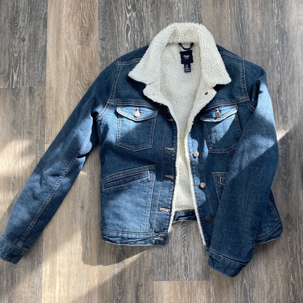 *NWOT* Jean jacket with Sherpa | GAP | XS